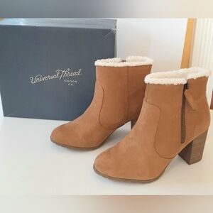 Universal Thread Women's Brown Heeled Boots Size 10